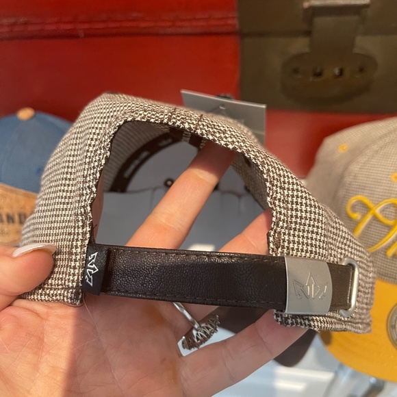 JERRY LEIGH PREMIUM ORLANDO FLORIDA BASEBALL HATS - UNISEX - BRAND NEW WITH TAGS - Picture 2 of 4